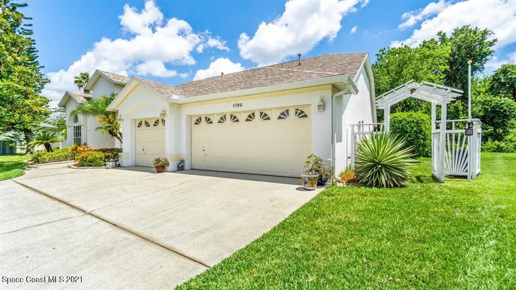2706 Summer Lake Court Melbourne FL 32940