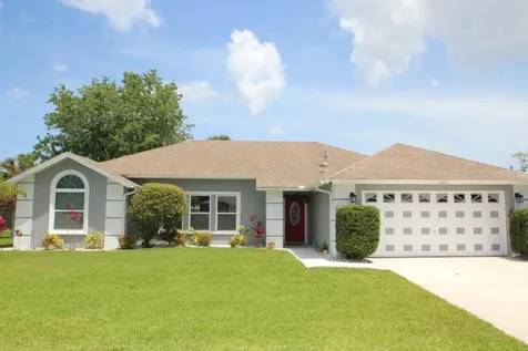 2783 Kingdom Avenue Melbourne FL 32934