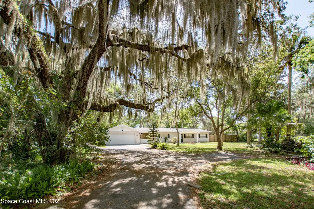 1905 Old Dixie Highway Titusville FL 32796