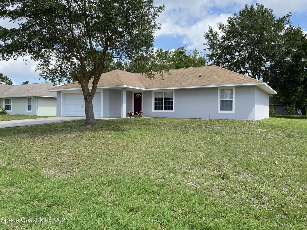 457 Brookedge Street NE Palm Bay FL 32907