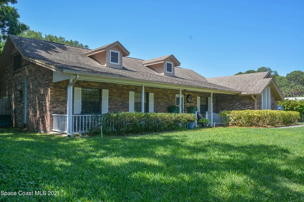 606 Narragansett Street NE Palm Bay FL 32907