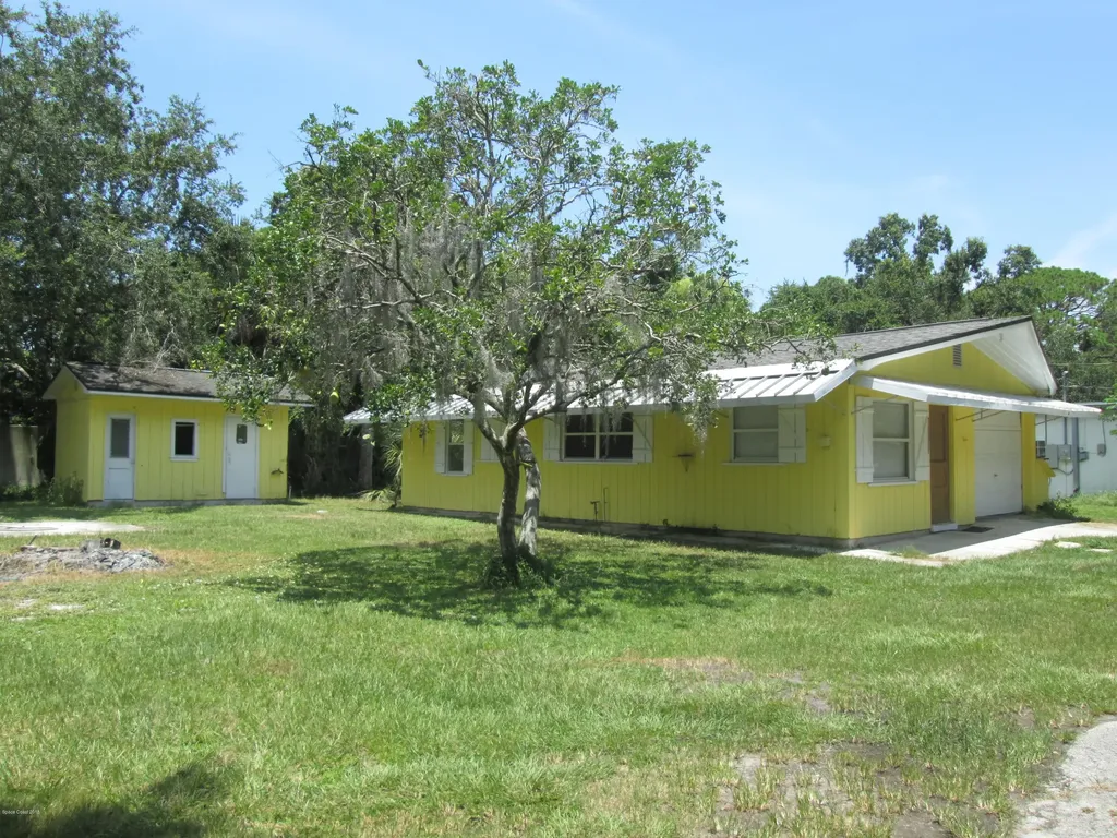 107 NW Valencia Road Melbourne FL 32904