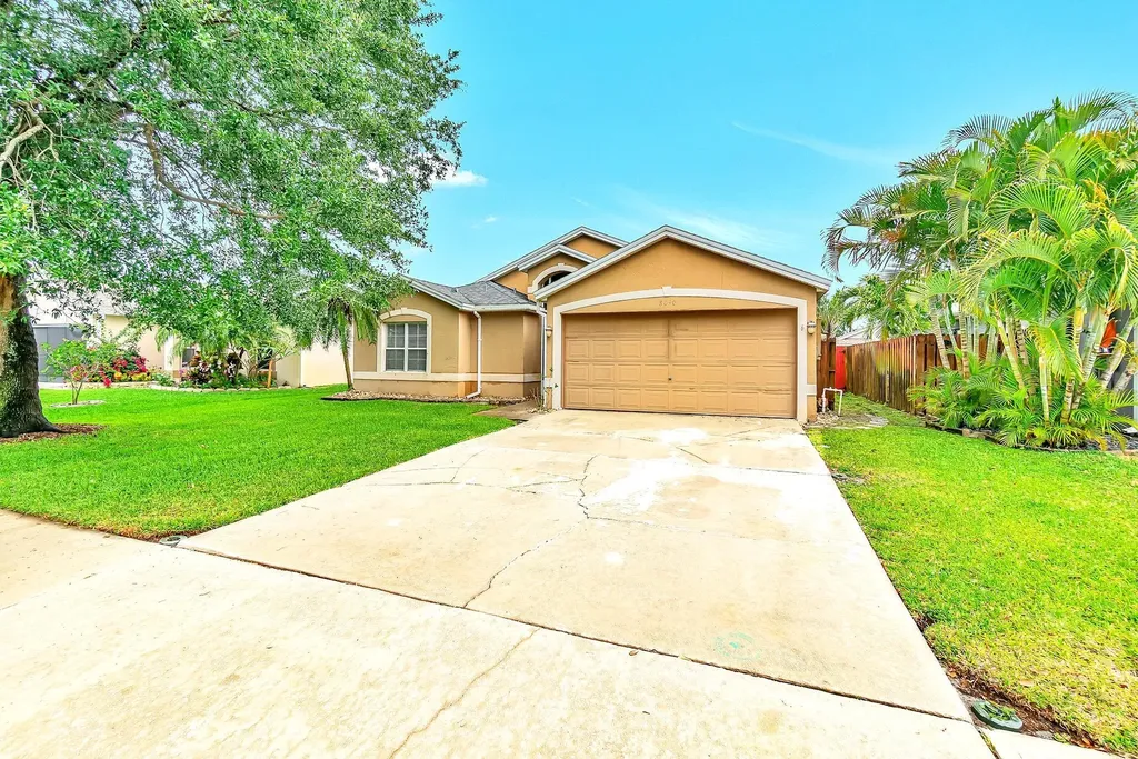 8050 Bracken Lane Melbourne FL 32940