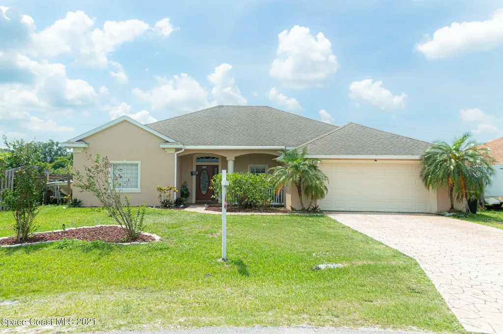 712 Campbell Street SE Palm Bay FL 32909