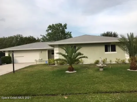 565 SE Anchor Lane Port St Lucie FL 34983
