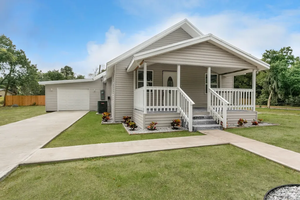 127 S Dixie Avenue Titusville FL 32796
