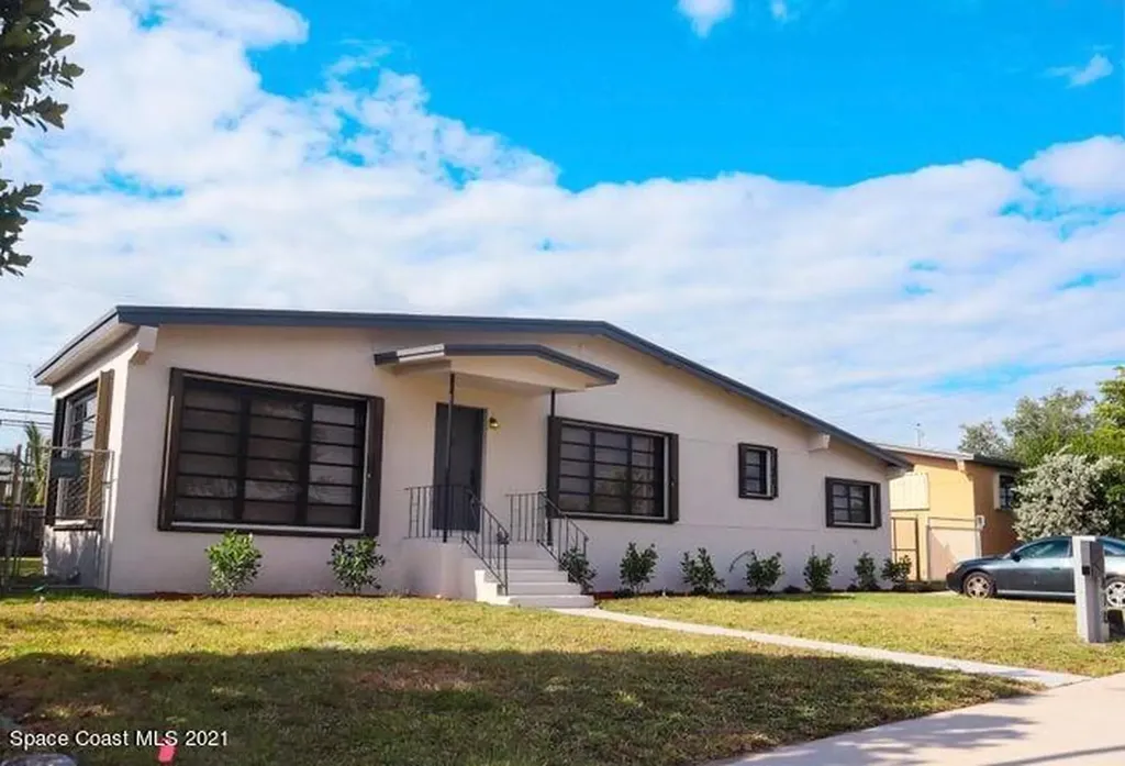 7870 SW 17th Terrace Miami FL 33155