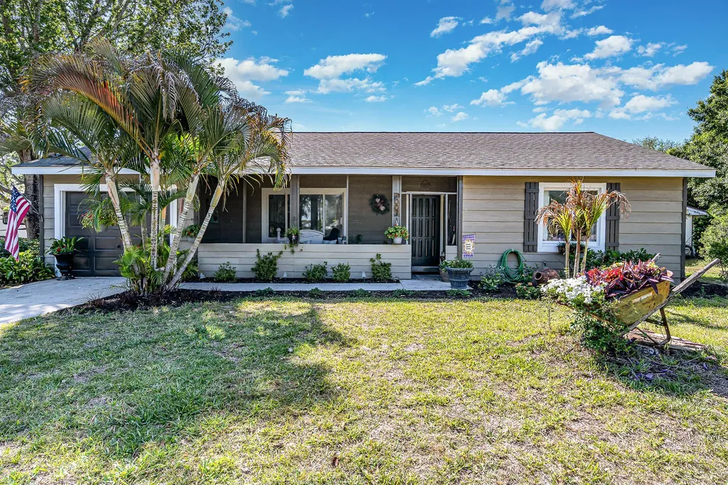 1007 Federal Avenue SE Palm Bay FL 32909