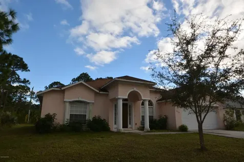 668 Gagnon Street SE Palm Bay FL 32909