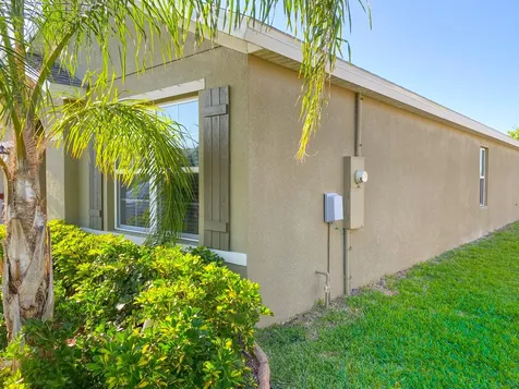 270 Sutherland Drive SW Palm Bay FL 32908