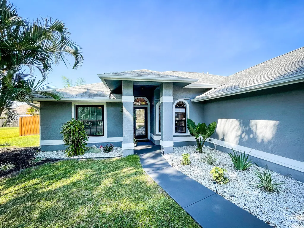 1361 Havre Street NW Palm Bay FL 32907