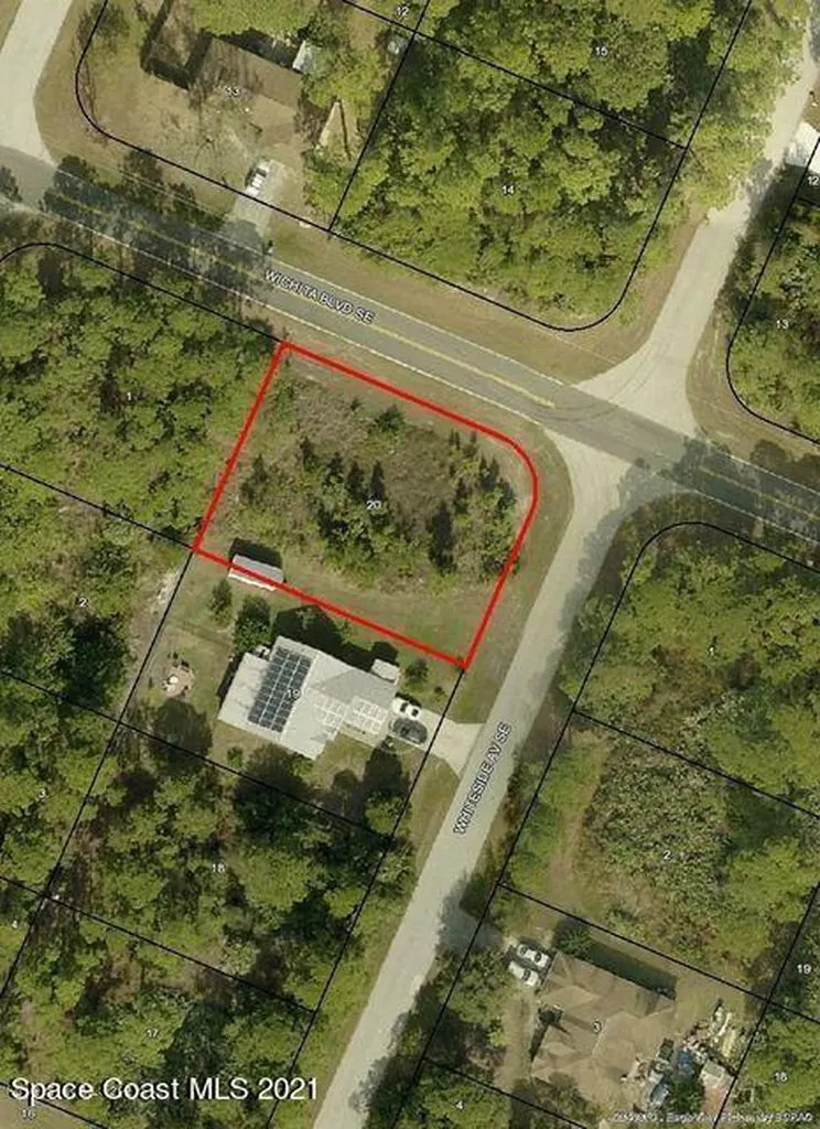 2208 Whiteside Avenue SE Palm Bay FL 32909