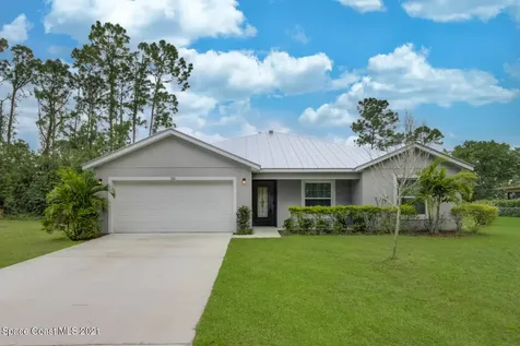 310 Brookedge Street NE Palm Bay FL 32907