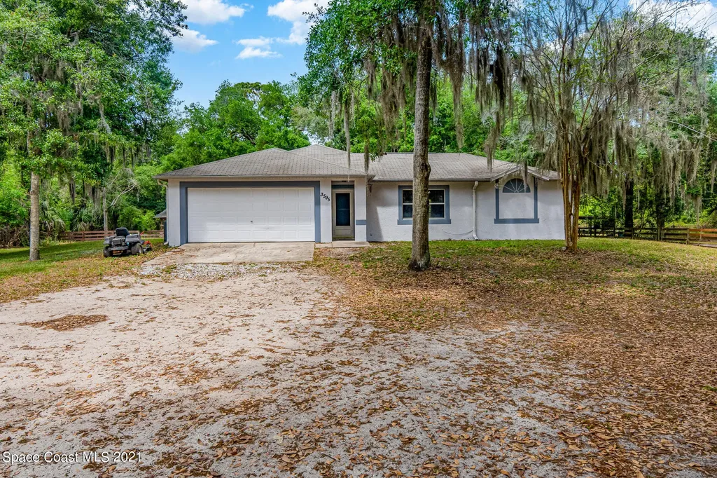 3595 Huntington Avenue Mims FL 32754