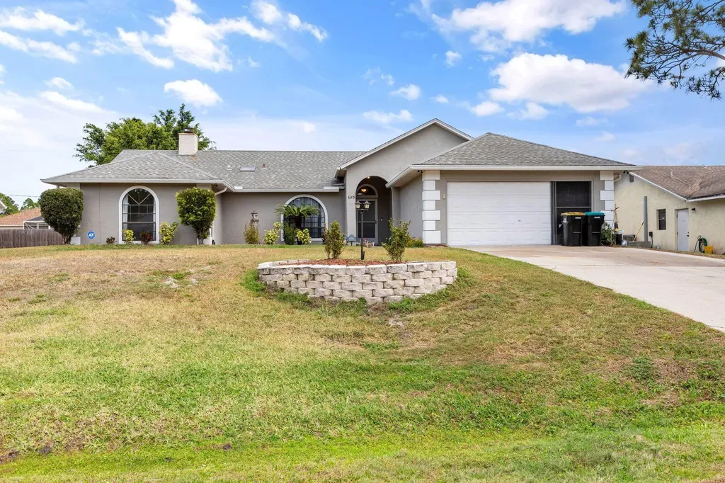 685 Seven Gables Circle SE Palm Bay FL 32909