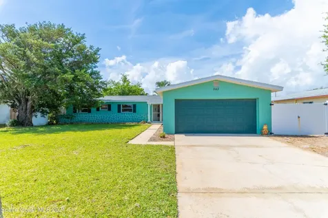 943 Bluewater Drive Indian Harbour Beach FL 32937