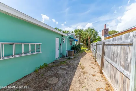 943 Bluewater Drive Indian Harbour Beach FL 32937