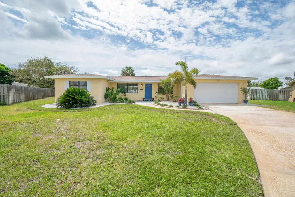 476 Royal Palm Court Satellite Beach FL 32937