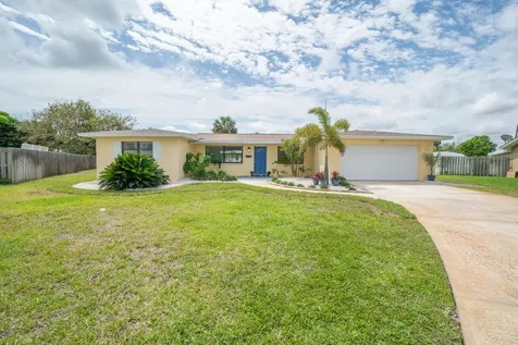 476 Royal Palm Court Satellite Beach FL 32937
