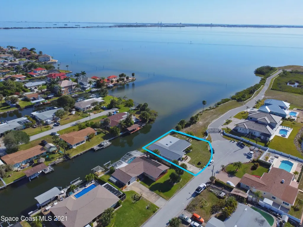 1756 Shore Drive Merritt Island FL 32952
