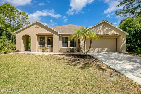 1651 Whittier Street SE Palm Bay FL 32909