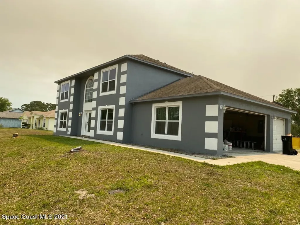 1866 Gallivan Street NW Palm Bay FL 32907