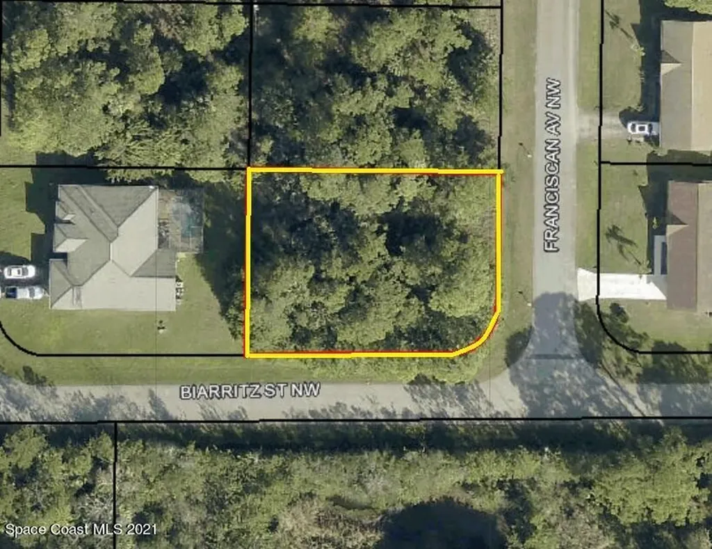 202 Franciscan Avenue NW Palm Bay FL 32907