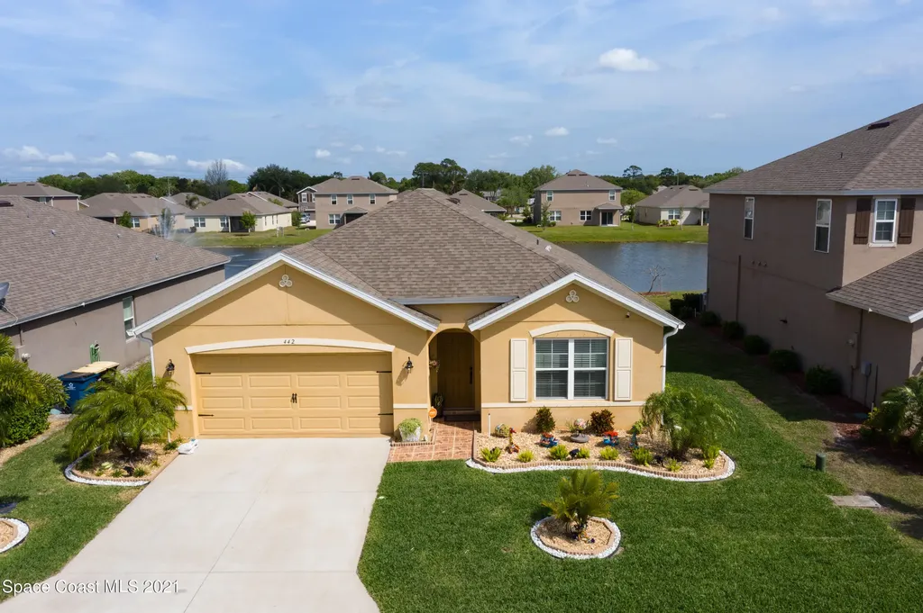 442 Great Falls Lane SW Palm Bay FL 32908