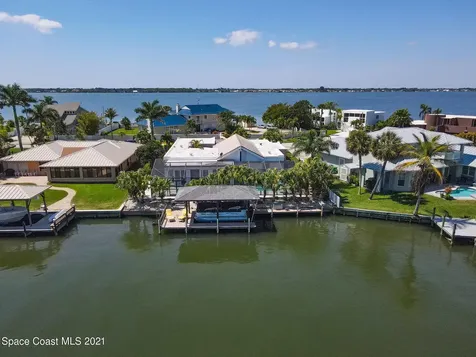 61 Country Club Road Cocoa Beach FL 32931