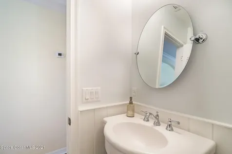 1517 S Miramar Avenue Indialantic FL 32903