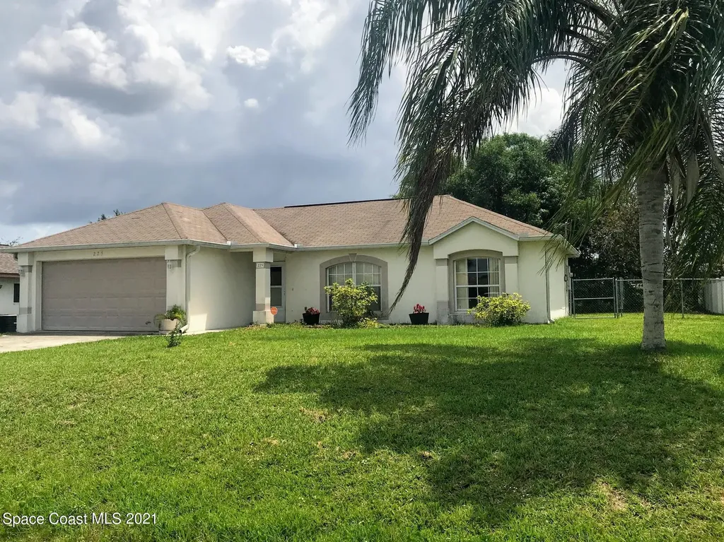 225 Fanfare Avenue NE Palm Bay FL 32907
