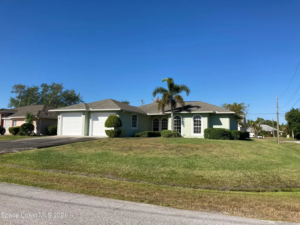 870 George Street Sebastian FL 32958