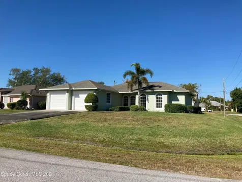 870 George Street Sebastian FL 32958