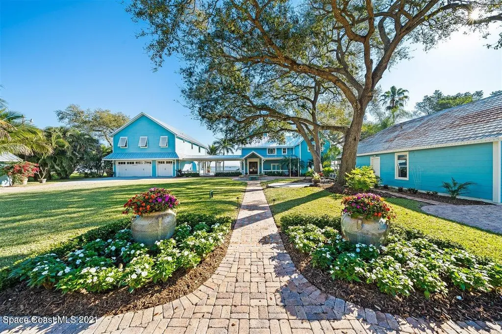 1621 Pineapple Avenue Melbourne FL 32935