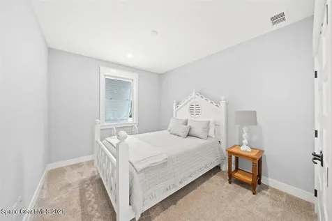 1621 Pineapple Avenue Melbourne FL 32935