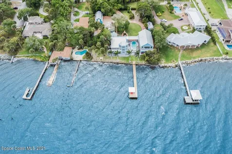 1621 Pineapple Avenue Melbourne FL 32935