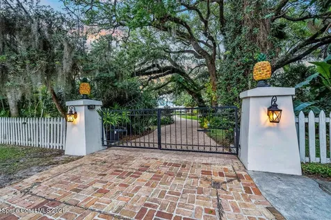 1621 Pineapple Avenue Melbourne FL 32935