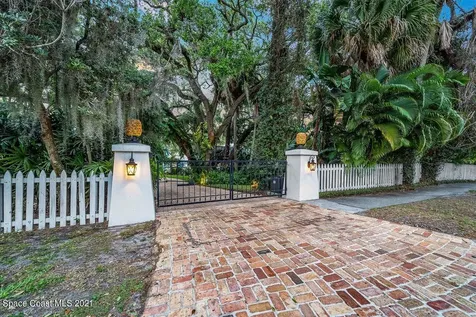1621 Pineapple Avenue Melbourne FL 32935