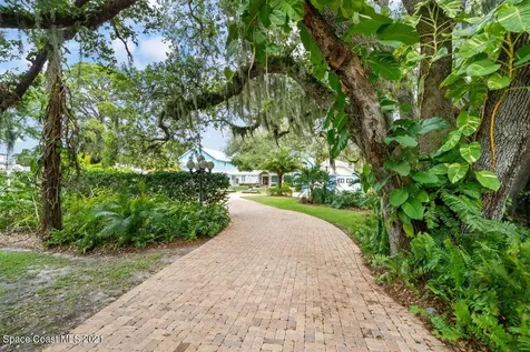 1621 Pineapple Avenue Melbourne FL 32935