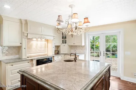 1621 Pineapple Avenue Melbourne FL 32935
