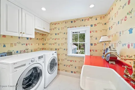 1621 Pineapple Avenue Melbourne FL 32935