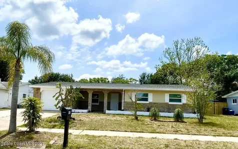 915 Lois Lane Titusville FL 32780