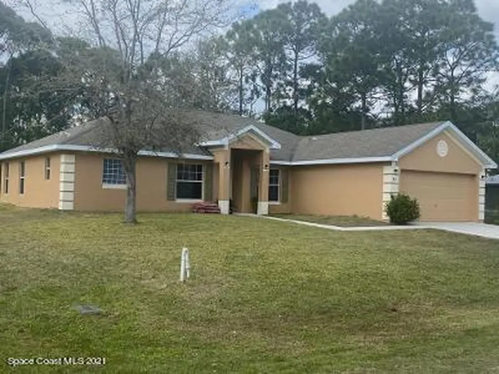842 Du Bois Avenue SE Palm Bay FL 32909