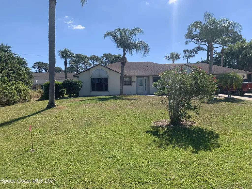 255 Fleming Street Sebastian FL 32958