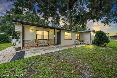 48 West Court Melbourne FL 32904