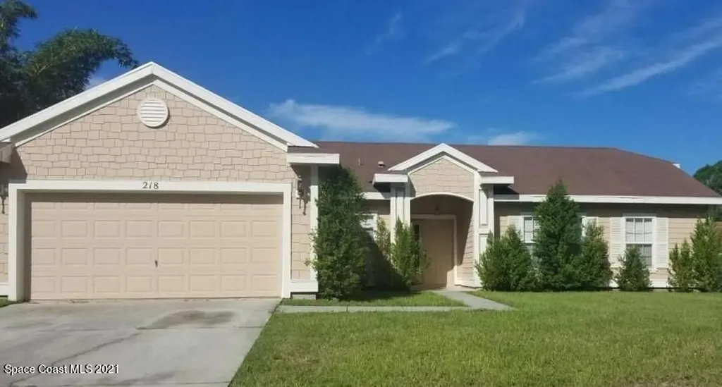 218 San Remo Road SW Palm Bay FL 32908