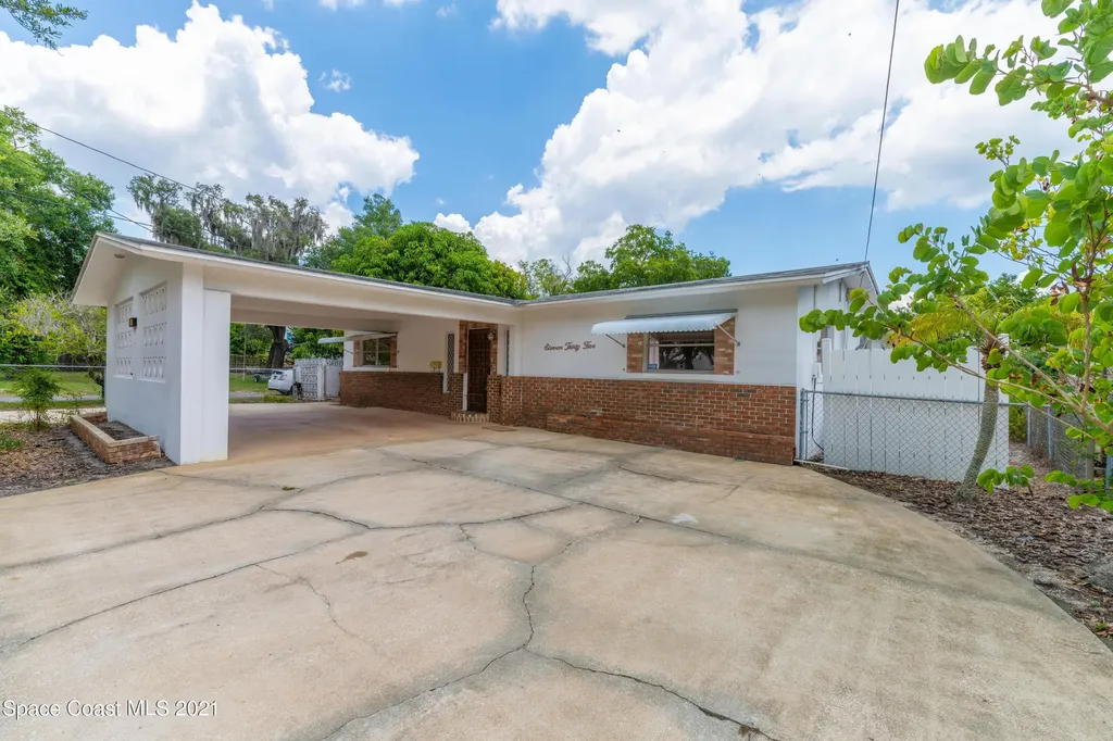 1135 Indian River Avenue Titusville FL 32780