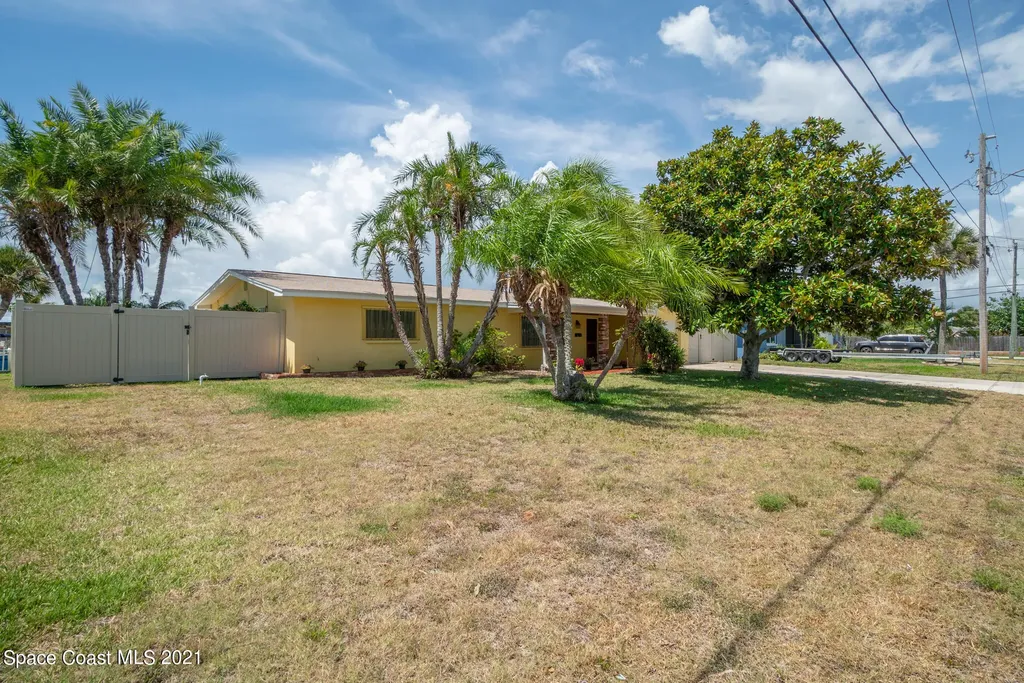 1623 Shore Drive Merritt Island FL 32952