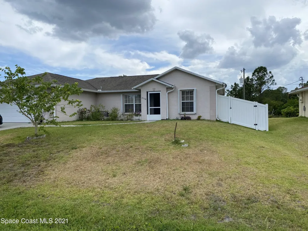 2074 Thisbe Avenue SE Palm Bay FL 32909