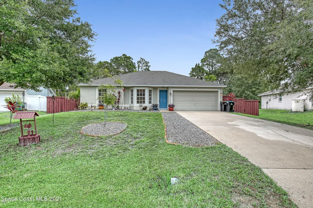 261 Gordon Road NW Palm Bay FL 32907
